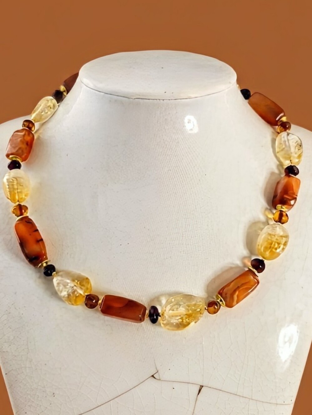 Chunky Carnelian, Citrine Stones, And Amber In Necklace Choker In Gold Plated